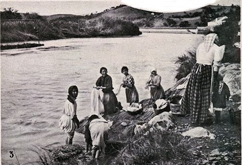 Lavadeiras do Rio Mira - Novembro 1913